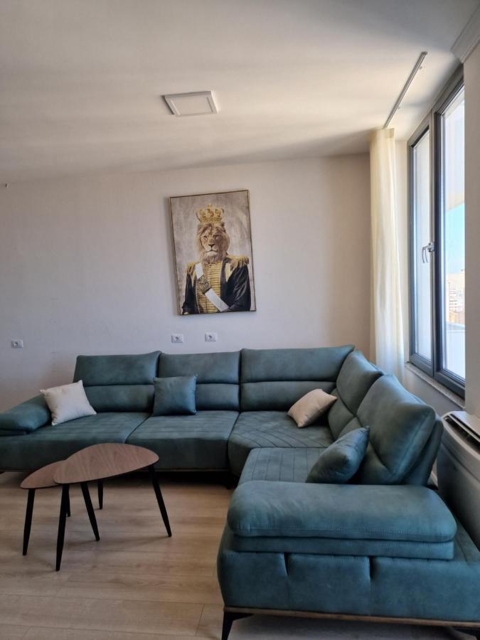 Absolut Vollga Apartment ดูร์เรส ภายนอก รูปภาพ